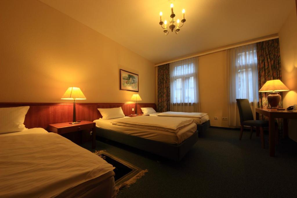 Altstadthotel Фюрт Екстер'єр фото