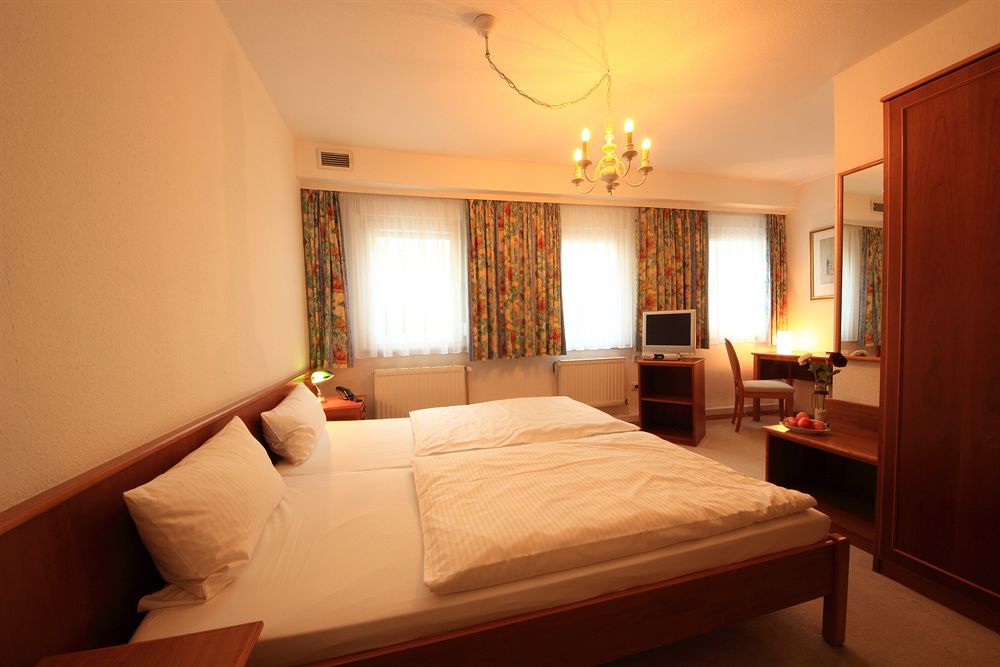 Altstadthotel Фюрт Екстер'єр фото